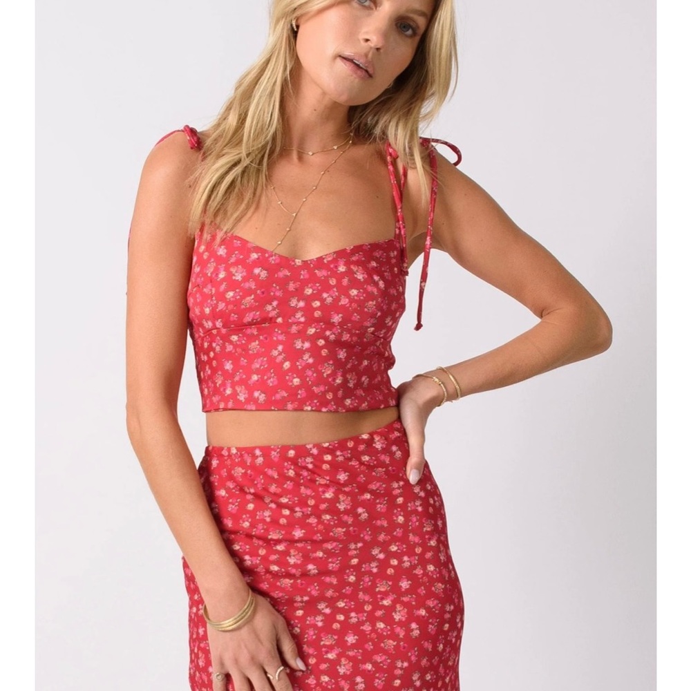 Resa Kai top in flora